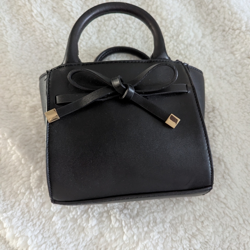 Target, Small black bag